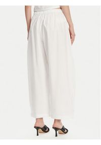 Pinko - PINKO Spodnie materiałowe 105210 A2LD Biały Relaxed Fit. Kolor: biały. Materiał: bawełna #5