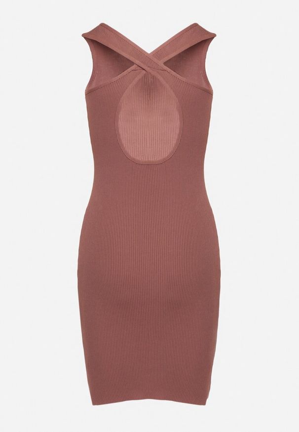 Born2be - Bordowa Mini Sukienka Prążkowana z Krzyżującymi się Ramiączkami na Plecach Banova. Kolor: czerwony. Materiał: prążkowany. Długość rękawa: na ramiączkach. Sezon: lato. Długość: mini