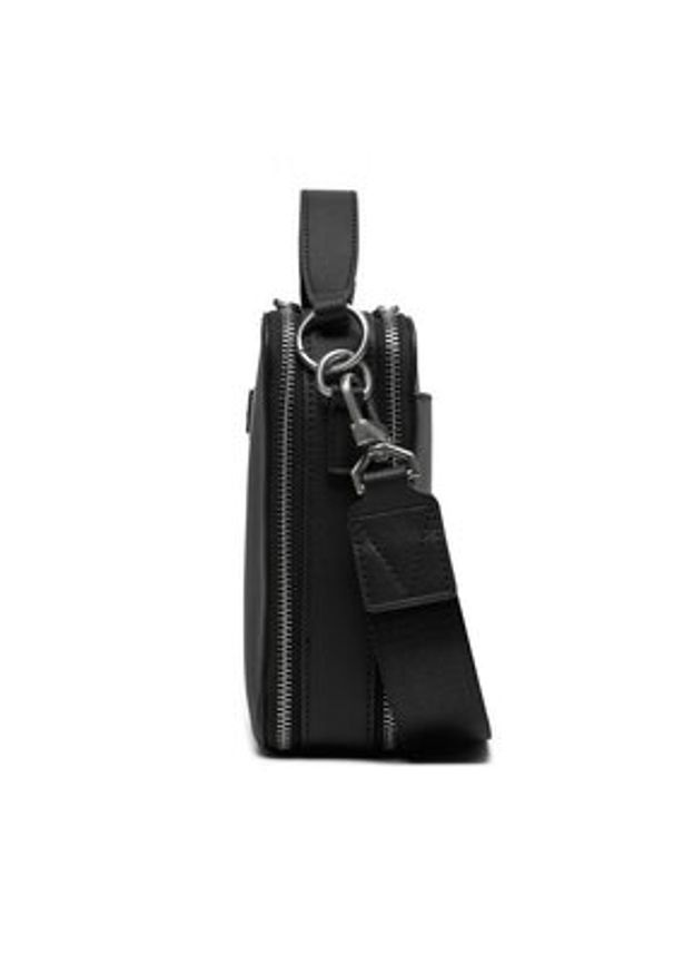 Guess Saszetka Torino HMTOSA P4253 Czarny. Kolor: czarny. Materiał: skóra