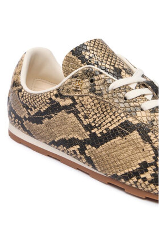TOMMY HILFIGER - Tommy Hilfiger Sneakersy Bella Sneaker Snake FW0FW09415 Brązowy. Kolor: brązowy. Materiał: skóra