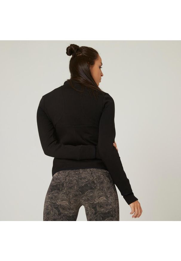 DOMYOS - Bluza na zamek damska Nyamba Gym & Pilates 500. Kolor: czarny. Materiał: włókno, bawełna, materiał. Wzór: ze splotem. Sport: joga i pilates