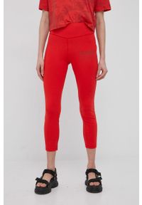 Diadora legginsy damskie kolor czerwony z nadrukiem. Kolor: czerwony. Materiał: bawełna. Wzór: nadruk