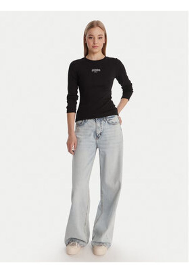 Guess Jeans T-Shirt W6RP22 KA0H1 Czarny Slim Fit. Kolor: czarny. Materiał: bawełna