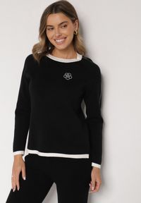 Born2be - Czarny Sweter Ozdobiony Paskami i Aplikacją Tusanne. Okazja: na co dzień. Kolor: czarny. Materiał: jeans. Wzór: aplikacja. Styl: casual, elegancki #1