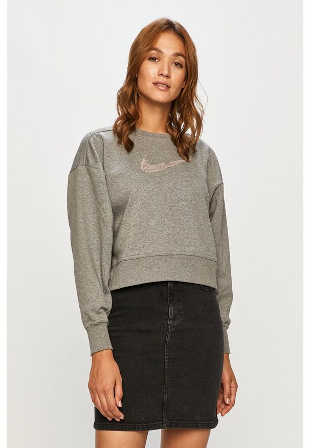Nike - Bluza. Kolor: szary. Długość rękawa: długi rękaw. Długość: długie. Wzór: aplikacja