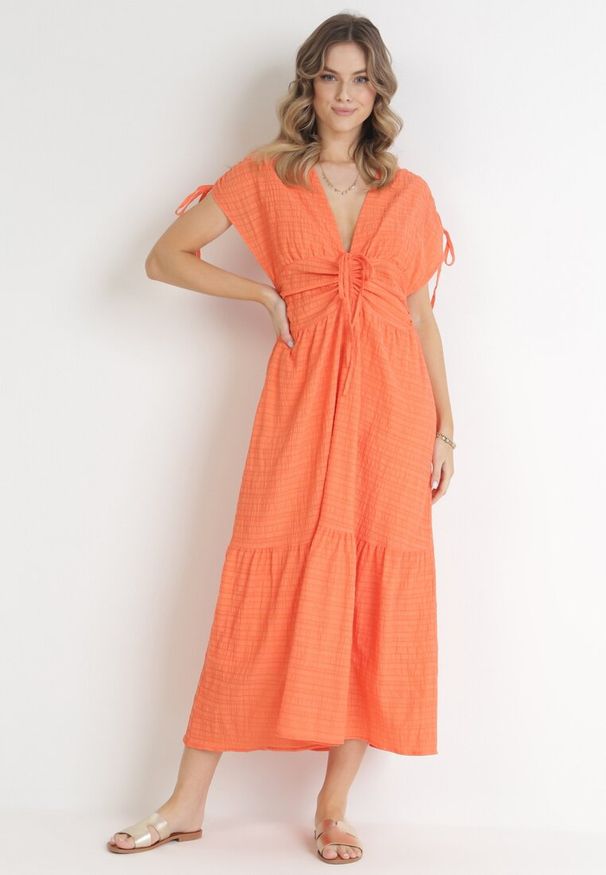 Born2be - Pomarańczowa Rozkloszowana Sukienka z Falbaną Atina. Kolor: pomarańczowy