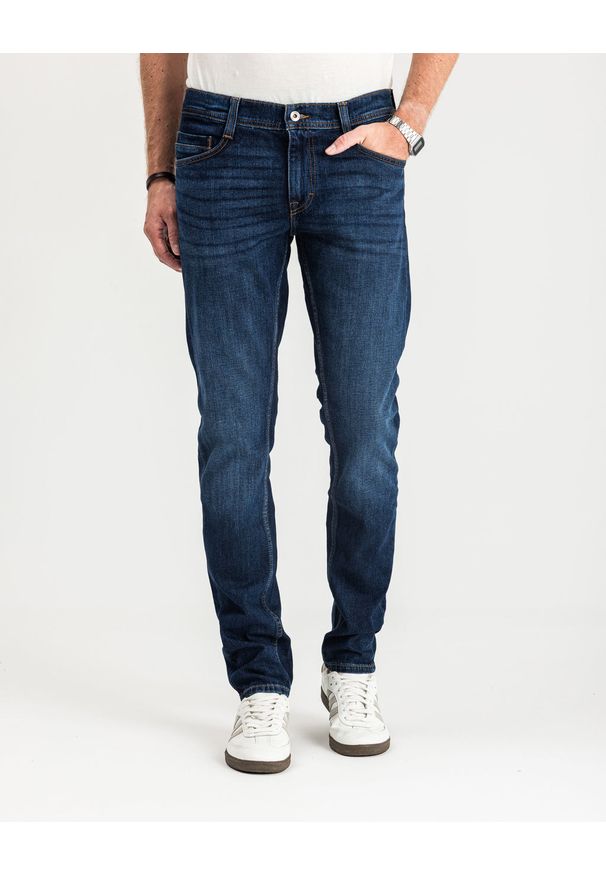 Spodnie Męskie Jeansowe Mustang Oregon Slim Denim Blue 1015041 5000 982, W31 L32. Okazja: na co dzień. Długość: długie. Styl: klasyczny, casual