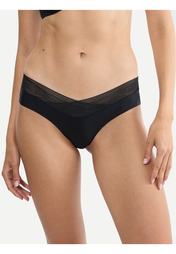 Triumph Figi klasyczne Breathe & Lift Smart 10226437 Czarny. Kolor: czarny. Materiał: syntetyk