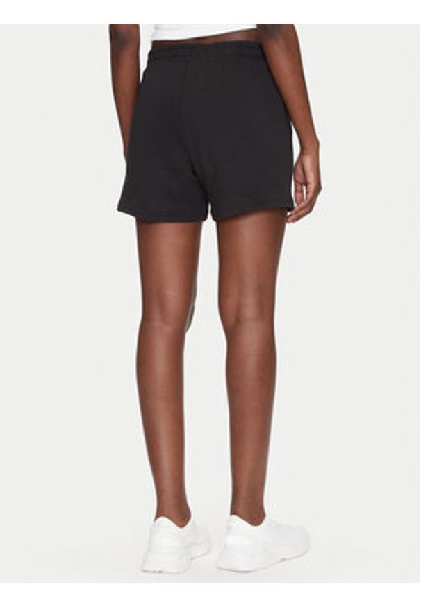 Puma Szorty sportowe ESS Elevated 5" 685020 Czarny Regular Fit. Kolor: czarny. Materiał: bawełna