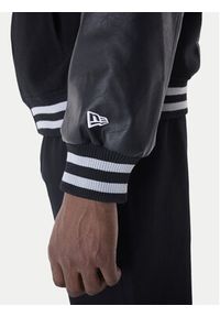 New Era Kurtka bomber New Era NFL Las Vegas Raiders Varsity 60596371 Czarny Regular Fit. Kolor: czarny. Materiał: syntetyk #4
