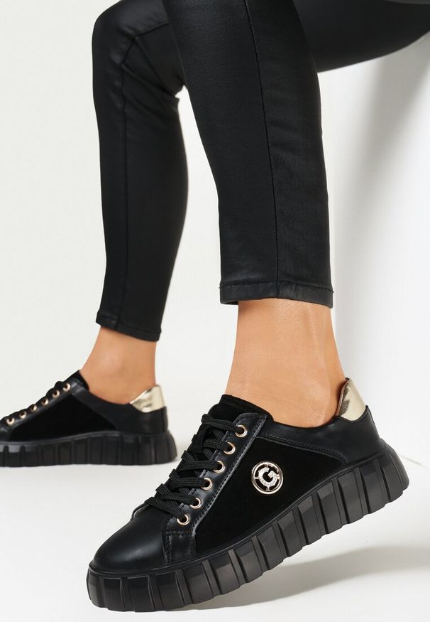 Born2be - Czarno-Złote Sneakersy Skórzane na Grubej Podeszwie Cremini. Zapięcie: sznurówki. Kolor: czarny. Materiał: skóra. Szerokość cholewki: normalna. Wzór: aplikacja. Sezon: jesień, wiosna