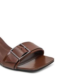 Calvin Klein Klapki Heel Mule 50 W/Buckle - Lth HW0HW02478 Brązowy. Kolor: brązowy. Materiał: skóra #4
