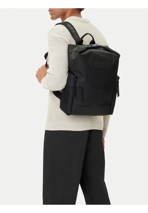 Hunter Plecak C-HTR-B-014-08 Czarny. Kolor: czarny. Materiał: materiał