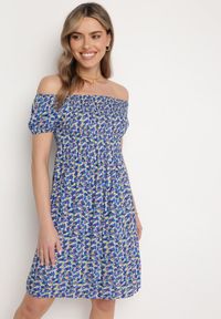 Born2be - Granatowa Wiskozowa Sukienka Hiszpanka z Gumkami w Pasie Valdina. Okazja: na co dzień. Typ kołnierza: dekolt hiszpanka. Kolor: niebieski. Materiał: wiskoza. Długość rękawa: krótki rękaw. Sezon: lato. Styl: casual, wakacyjny #7