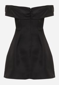 Renee - Czarna Koktajlowa Sukienka Hiszpanka VICES Typu Bombka Iaonara. Typ kołnierza: dekolt hiszpanka. Kolor: czarny. Materiał: poliester. Typ sukienki: bombki. Styl: wizytowy #6