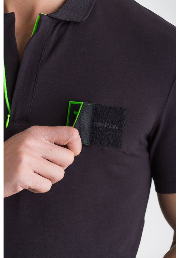 Emporio Armani - POLO emporio armani. Typ kołnierza: polo. Styl: elegancki