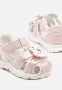 Born2be - Różowe Sandały ze Skórzaną Wkładką i Zakrytą Piętą Zdobione Aplikacją Roselienna. Okazja: na uczelnię. Kolor: różowy. Materiał: skóra. Wzór: aplikacja. Sezon: lato. Styl: klasyczny, młodzieżowy #3