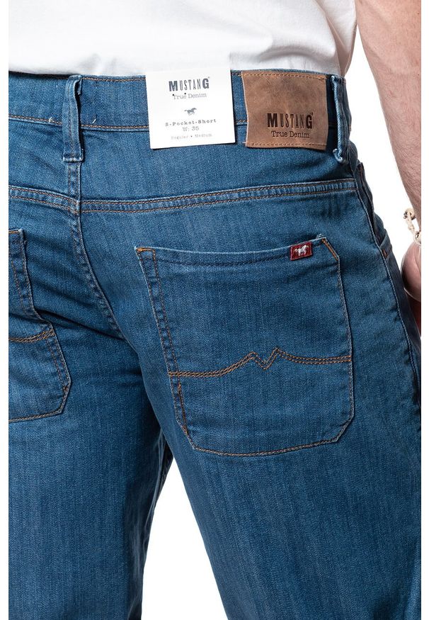 Mustang - SPODENKI MUSTANG 5 Pocket Short DENIM BLUE 1007373 5000 310. Materiał: denim