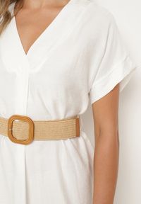 Born2be - Biała Wiskozowa Sukienka z Paskiem Ozdobionym Plecionką i Klamrą Mlevena. Typ kołnierza: dekolt w kształcie V. Kolekcja: plus size. Kolor: biały. Materiał: wiskoza. Długość rękawa: krótki rękaw. Wzór: aplikacja. Typ sukienki: dla puszystych. Styl: elegancki #2