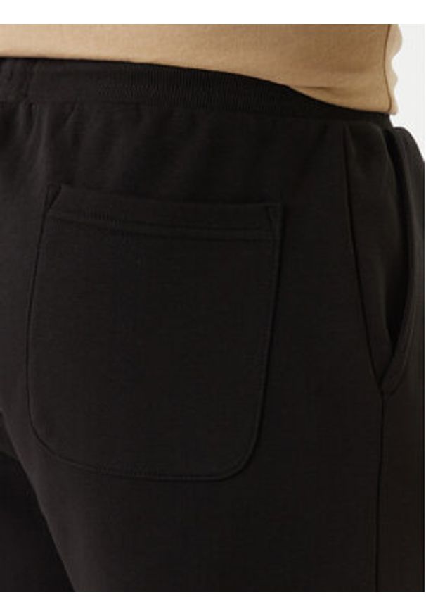 Tommy Jeans Szorty sportowe Contrast Linear DM0DM22697 Czarny Regular Fit. Kolor: czarny. Materiał: bawełna. Styl: sportowy