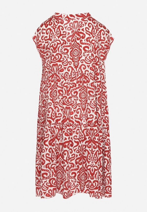 Born2be - Czerwona Bawełniana Sukienka o Rozkloszowanym Kroju Oversize Liravina. Okazja: na co dzień. Typ kołnierza: dekolt w serek. Kolor: czerwony. Materiał: bawełna. Typ sukienki: oversize. Styl: elegancki, klasyczny, casual