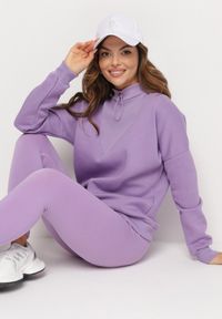 Born2be - Jasnofioletowa Bawełniana Bluza z Półgolfem i Ściągaczem Themista. Kolor: fioletowy. Materiał: bawełna. Długość rękawa: długi rękaw. Długość: długie