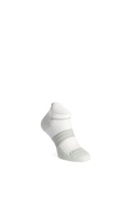 Skarpety Inov-8 Active Low - white/light. Kolor: szary