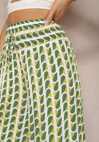 Renee - Zielone Spodnie z Wiskozy High Waist Typu Palazzo z Gumką w Talii Tiimacella. Stan: podwyższony. Kolor: zielony. Materiał: wiskoza. Sezon: lato