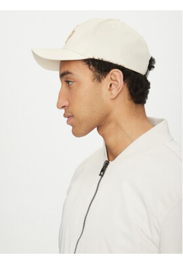 Guess Czapka z daszkiem M5GZ07 WO07T Écru. Materiał: bawełna, materiał