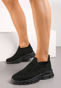 Renee - Czarne Sneakersy z Elastyczną Cholewką na Grubej Podeszwie Alamissa. Kolor: czarny. Szerokość cholewki: normalna #5