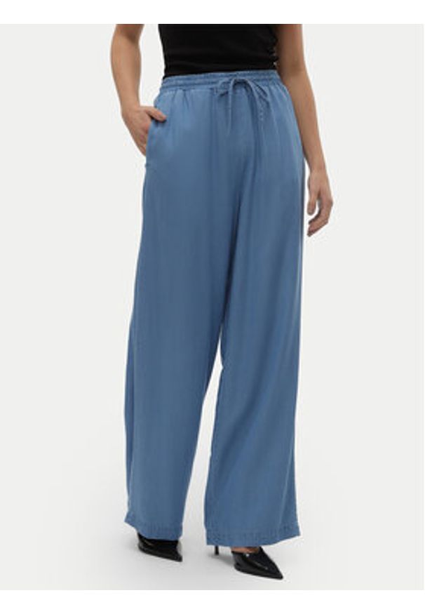 Vero Moda Spodnie materiałowe Bree 10304898 Niebieski Loose Fit. Kolor: niebieski. Materiał: lyocell