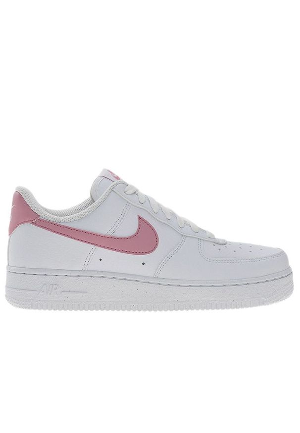 Buty damskie Nike Air Force 1 '07 Next Nature DC9486-111 - białe. Kolor: biały. Materiał: guma, syntetyk, skóra. Szerokość cholewki: normalna. Sezon: lato. Model: Nike Air Force. Sport: koszykówka