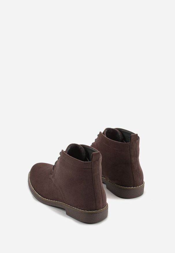 Born2be - Brązowe Klasyczne Botki Trzewiki Vices z Imitacji Zamszu Atavitta. Okazja: na co dzień. Kolor: brązowy. Materiał: zamsz. Wzór: aplikacja. Obcas: na płaskiej podeszwie. Styl: klasyczny