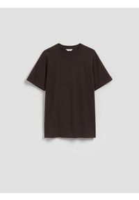 Reserved - Strukturalny t-shirt comfort fit - ciemnobrązowy. Kolor: brązowy. Materiał: bawełna, dzianina