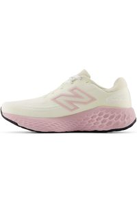 Buty damskie New Balance Fresh Foam Evoz v4 WEVOZLC4 – beżowe. Okazja: na co dzień. Kolor: beżowy. Materiał: syntetyk, materiał, guma. Szerokość cholewki: normalna. Sport: fitness #3
