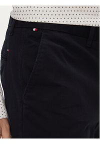 TOMMY HILFIGER - Tommy Hilfiger Chinosy Denton MW0MW25964 Granatowy Straight Fit. Kolor: niebieski. Materiał: bawełna #4