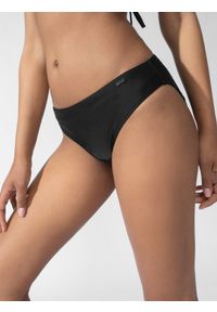 4f - Dół od bikini damski. Kolor: czarny. Materiał: dzianina, materiał, włókno. Wzór: gładki #2