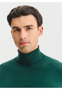 Pako Lorente - PAKO LORENTE - Ciemnozielony gładki golf męski. Typ kołnierza: golf. Kolor: niebieski, zielony, czarny. Materiał: poliamid, bawełna, elastan. Wzór: gładki. Sezon: jesień #5