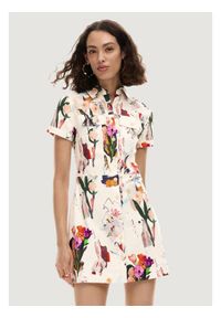 Desigual Sukienka koszulowa Fini 26SWVW48 Écru Regular Fit. Materiał: wiskoza. Typ sukienki: koszulowe #1