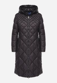 Born2be - Czarna Długa Pikowana Kurtka z Kapturem Sisilara. Okazja: na co dzień, na spacer. Typ kołnierza: kaptur. Kolor: czarny. Długość: długie. Sezon: zima, jesień. Styl: klasyczny, casual, elegancki #2