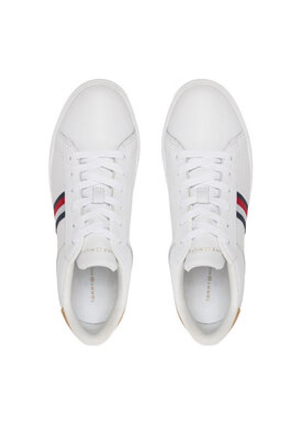 TOMMY HILFIGER - Tommy Hilfiger Sneakersy Essential Court Sneaker FW0FW08321 Biały. Kolor: biały. Materiał: skóra
