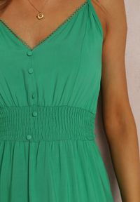 Renee - Zielona Sukienka Egithoe. Kolor: zielony. Długość rękawa: na ramiączkach. Wzór: ażurowy, jednolity, aplikacja. Długość: midi #5