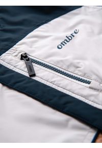 Ombre Clothing - Lekka kolorowa męska kurtka sportowa z polarem – brązowo-granatowa V1 - Rozmiar: XL. Typ kołnierza: kołnierzyk stójkowy. Kolor: biały. Materiał: polar. Wzór: kolorowy. Styl: sportowy #7