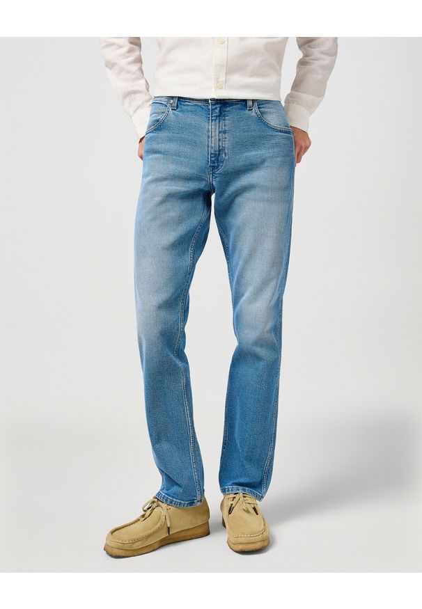 Wrangler - WRANGLER MĘSKIE SPODNIE JEANSOWE WRANGLER GREENSBORO COWBOY HAZE 112364420
