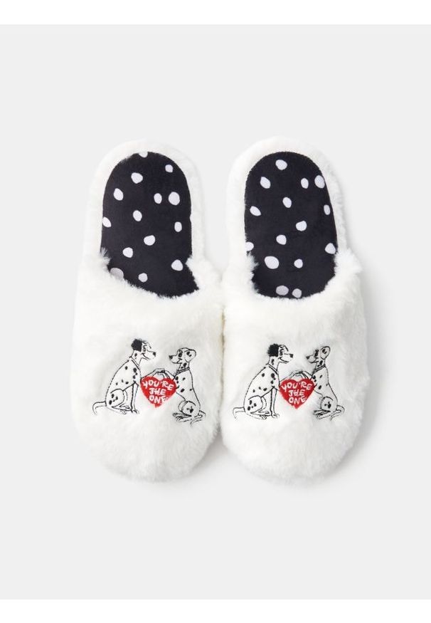 Sinsay - Kapcie z futerkiem 101 Dalmatians - biały. Kolor: biały. Materiał: futro