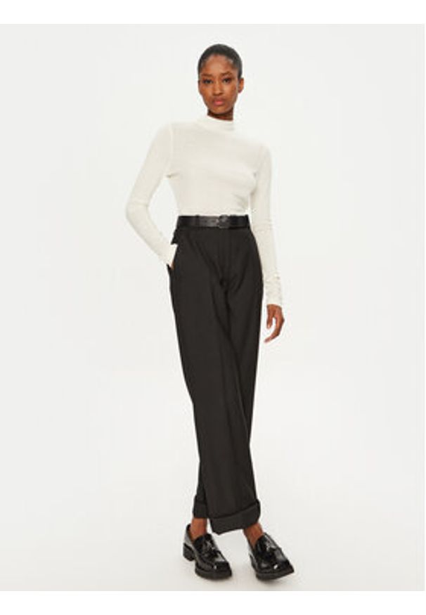 Calvin Klein Golf K20K208047 Écru Slim Fit. Typ kołnierza: golf. Materiał: lyocell, wełna