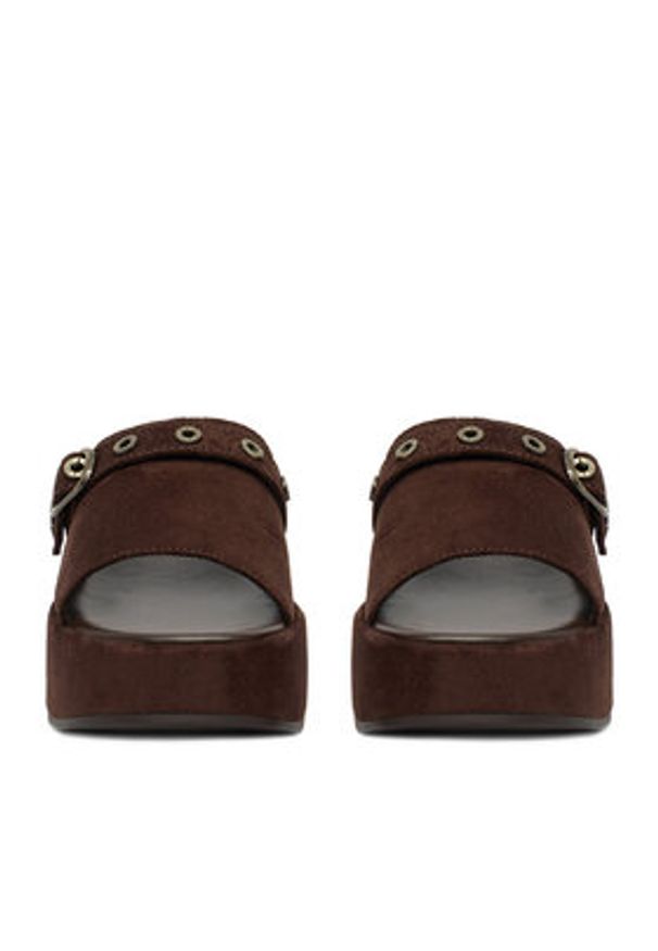 Guess Jeans Klapki CEO-HY20091-1 Brązowy. Kolor: brązowy. Materiał: materiał