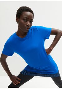 bonprix - Shirt sportowy w optyce 2 w 1. Kolor: niebieski. Materiał: wiskoza. Styl: sportowy