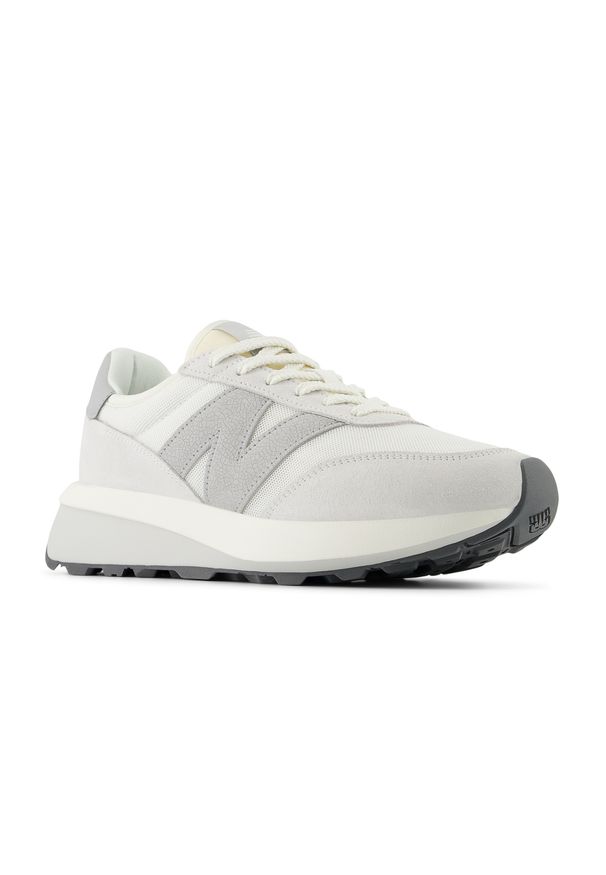 Buty unisex New Balance U370AA – szare. Kolor: szary. Materiał: zamsz, skóra. Szerokość cholewki: normalna. Sezon: lato