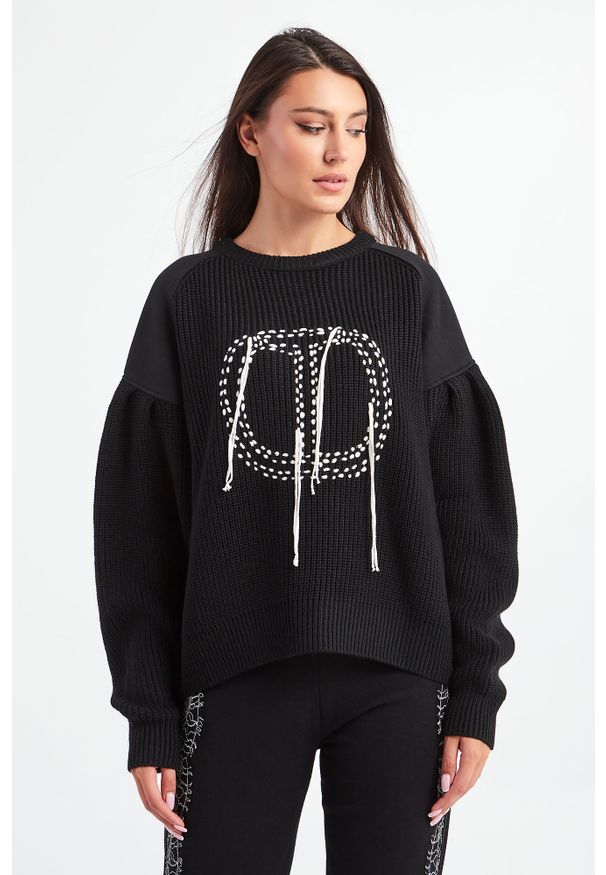 Twinset Milano - SWETER TWINSET. Długość rękawa: długi rękaw. Długość: długie. Wzór: haft